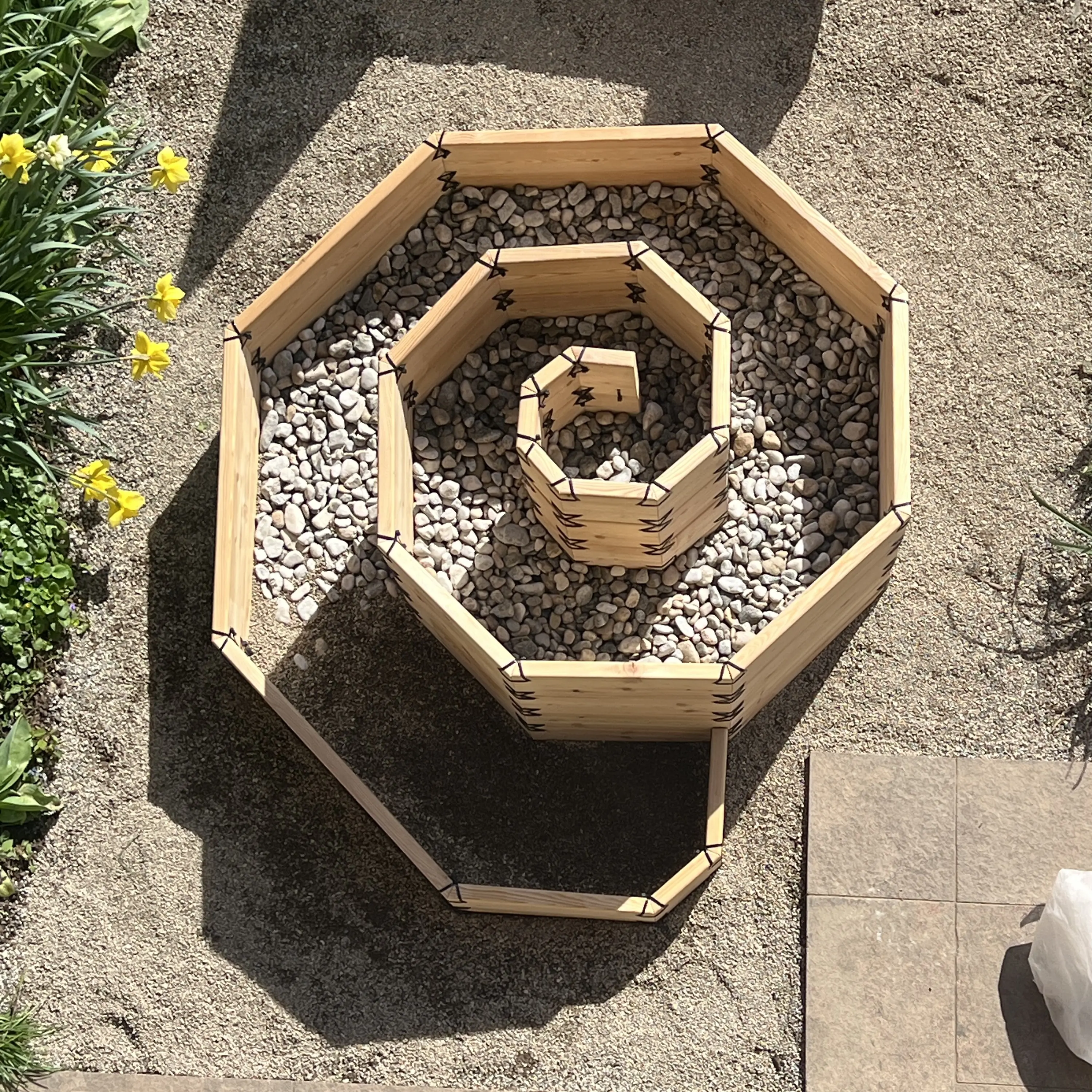 2. Montage des Gartenbock Systems: Alleine aufbauen, Modularität nutzen & Kreativität entfalten